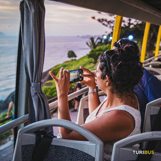 Turibus Lima experience locals sightseeing