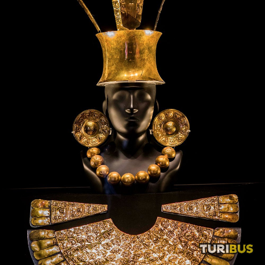 Turibus tourist view Larco Museum VIP
